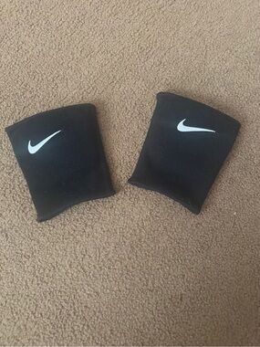Nike Black Stretch knee pads